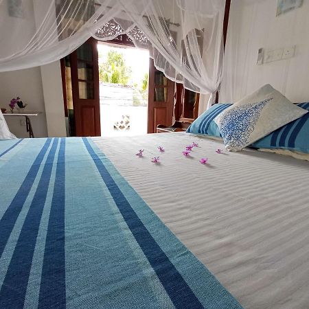 Bluebell Guest House Unawatuna Exterior photo
