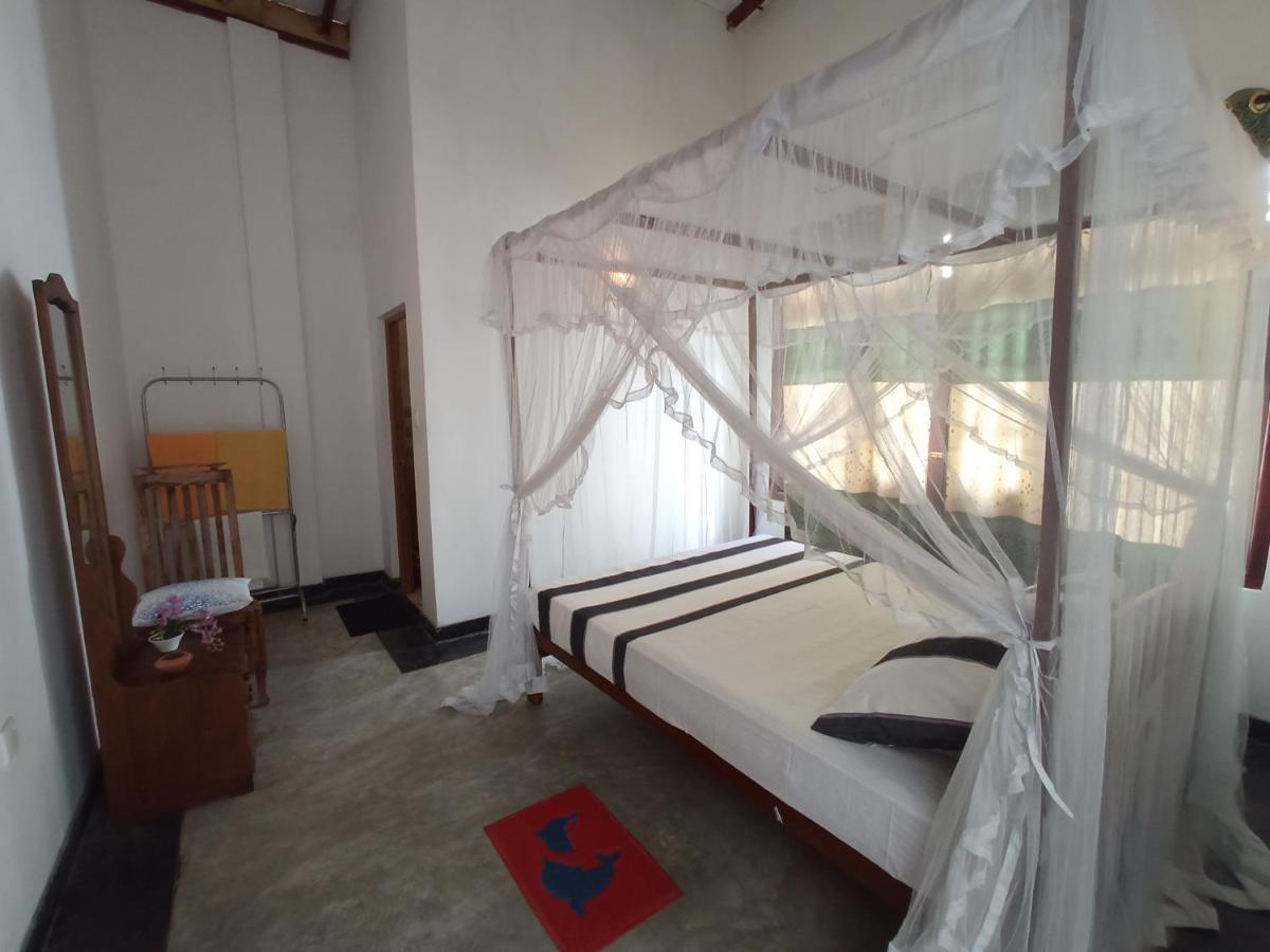 Bluebell Guest House Unawatuna Exterior photo